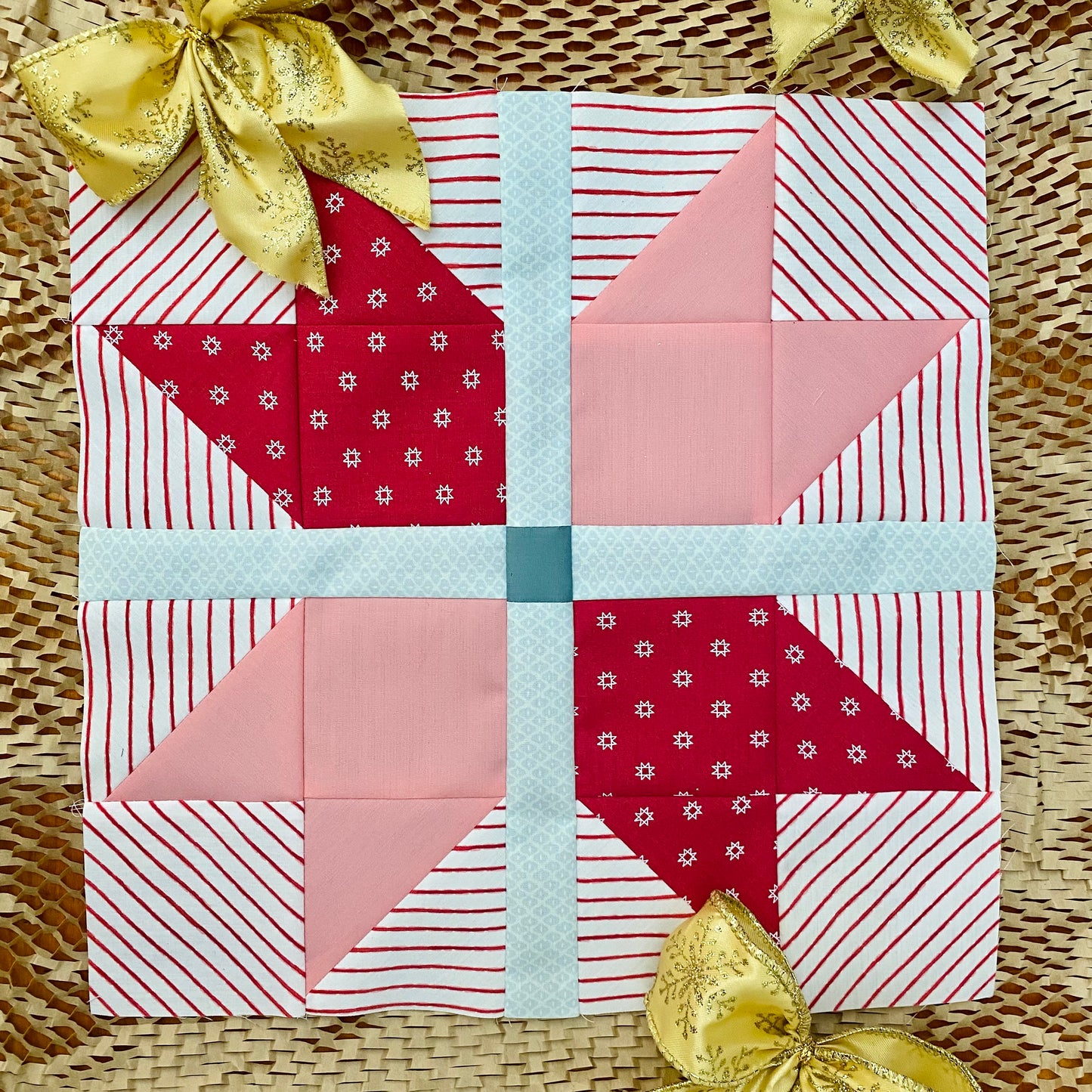 Holiday Ribbon Quilt Block - PDF